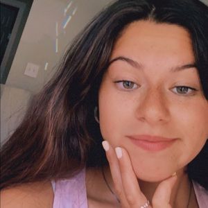 Meet your Posher, Angelina